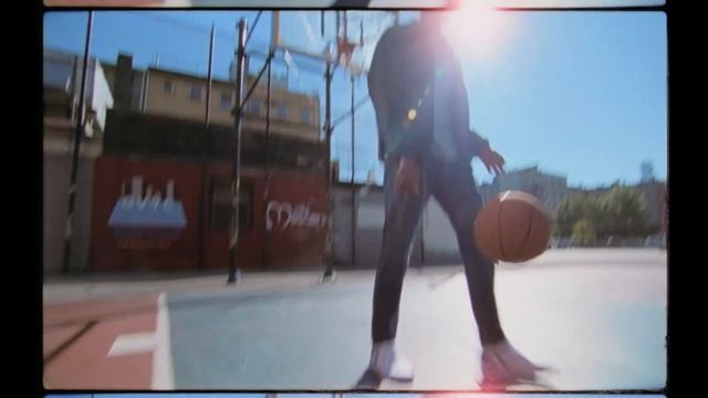 Throwback styles | Spring 2019 | TOMMY JEANS смотреть онлайн