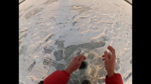 Крупная плотва на чёртика Уколова. Первый лёд 2015