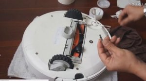 Устранение скрипа колесика пылесоса xiaomi