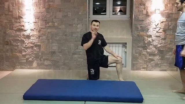 Кувырок вперед.