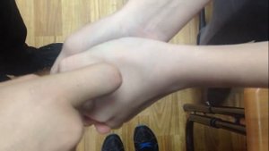 Делаем фокус с огнем и зажигалкой