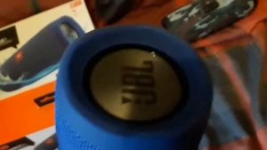 Распаковка и сравнение JBL оригинал и JBL паль!!!