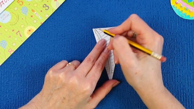 Как вырезать простую и красивую снежинку из бумаги. Новогодние поделки.Paper snowflakes handmade.