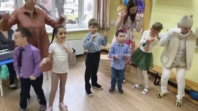 Мамин день !