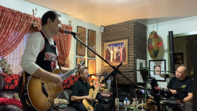 BZ-Signal Cover - First Time - Using Bose L1 Model 2 with Bose T8S Tonematch Mixer смотреть онлайн