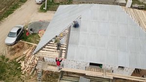 Четырехскатная шиферная крыша. Иваново Беларусь