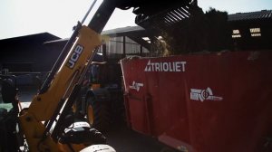 New JCB TM320S Telescopic Wheel Loader.mp4