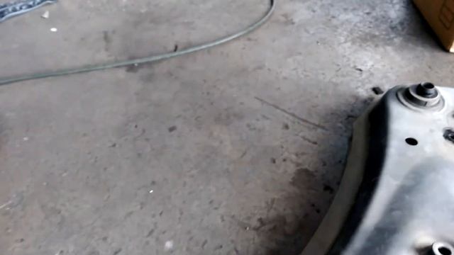 E11 日産ノート　サスペンション　メンバー ブッシュ抜け　グラグラ　E11 NISSAN note Suspension member Bush broke
