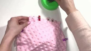 Как сшить подушку для новорожденного в виде зайки