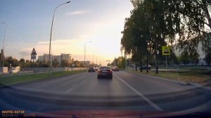 Компактный видеорегистратор NAVITEL R67 2K