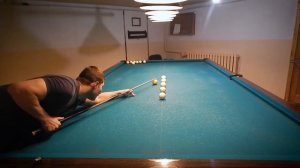 Русский бильярд, 15 чужих по линии в угловую лузу.