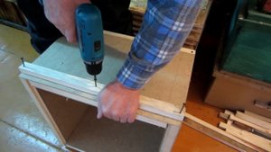 6 Часть ДЕЛАЕМ УЛЕЙ ИЗ ДВП с ПЕНОПЛАСТОМ ВНУТРИ Ручки Подкрышник. Beekeeping.???