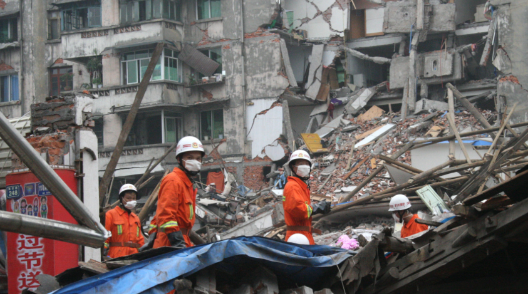 Число погибших при землетрясении в Китае выросло до 111 человек