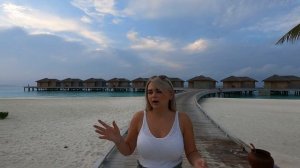 YOU AND ME COCOON REVIEW - showing you all parts of the island