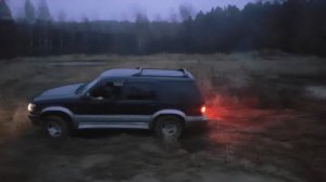 Ford Explorer 2