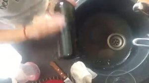 Как очистить бутылку от трудно отмываемых этикеток