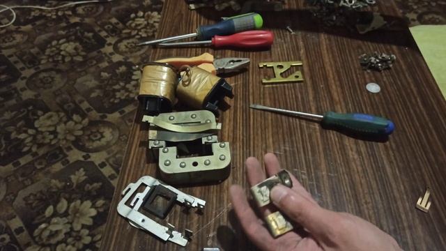 Здоровенный пускатель,разбор. смотреть онлайн