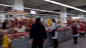 Крупнейший рынок Алматы. Лучший рубщик мяса!!! Меня задержала охрана.