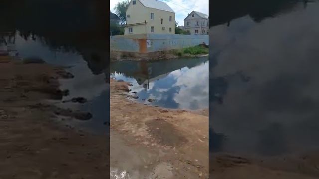 Жители частного сектора в Трусовском районе Астрахани тонут в канализационных водах смотреть онлайн