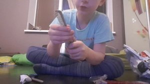 Обзор на нож-бабочку расческу