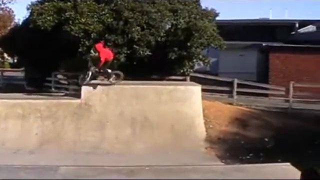 lewy flett's bmx edit смотреть онлайн