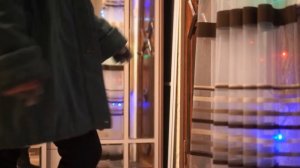 КОРЕЯНКА ПРОБУЕТ РУССКУЮ БАНЮ НА СЕВЕРЕ РОССИИ | Прыжок в снег в −26°C