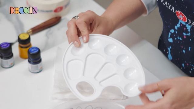 Decola с Екатериной Голанд! Как работать с витражными красками! смотреть онлайн