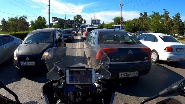 BMW R1200GSA. Городской трафик Энгельс - Саратов. смотреть онлайн