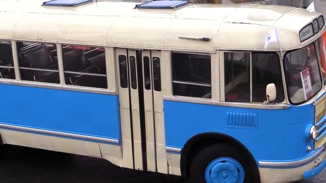 Автобусы: Зис-8,155, Лиаз-158В, 677, 677М, Лаз-695Е, Икарус-55,180 смотреть онлайн