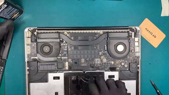 How to Remove MacBook Pro A1398 Battery смотреть онлайн