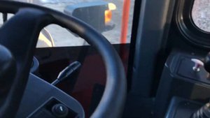 Фронтальный погрузчик DISD SD300N причина неисправности магнитов на джойстике