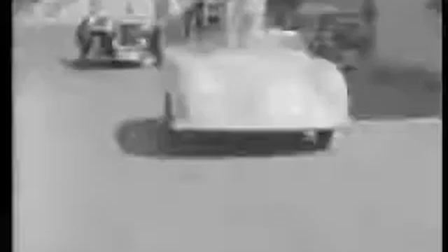 Porsche's First 356 Roadster Vintage Drive смотреть онлайн