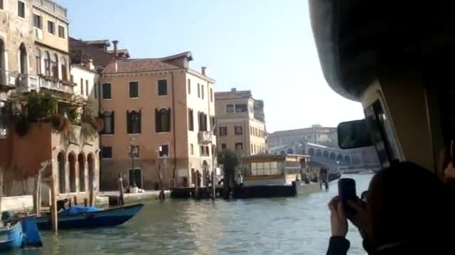 плывем по Большому каналу Венеции смотреть онлайн