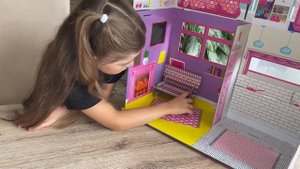 Двойная распаковка: Кукольный дом Barbie + кукла! Собираем дом вместе!
