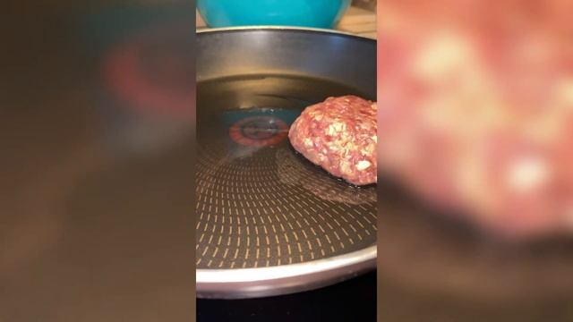 Самый лёгкий рецепт самых сочных котлет! смотреть онлайн