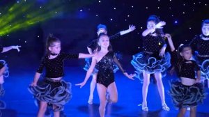 Лея танцует латино и фристайл детский танец. Latino children dance and free style.Single Ladies