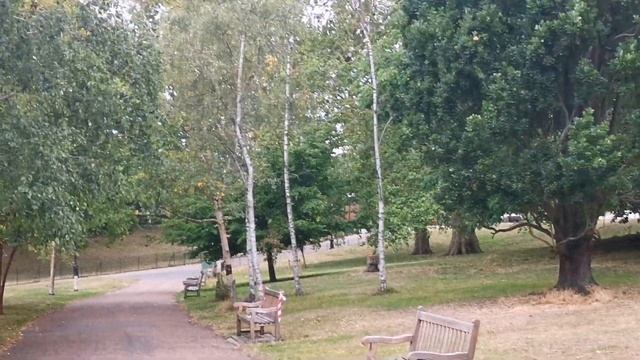 Hyde Park London... One of the biggest park in Central London.... смотреть онлайн