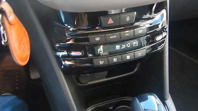 PEUGEOT 208 ALLURE 1.6 16V FLEX AUTOMATICO 2018 смотреть онлайн