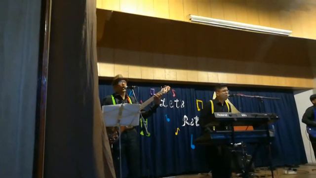 Penguin Dance / Follow the leader / Joanna / Hey baby / Masala Song Cover смотреть онлайн