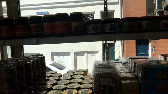 НИДЕРЛАНДЫ ЖИЗНЬ НАШИХ В НИДЕРЛАНДАХ/ Славянский   магазин в Гааге и рассказ его владельца