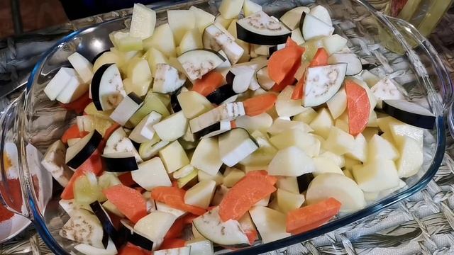 Картофель Запечённый с Овощами и Мясом