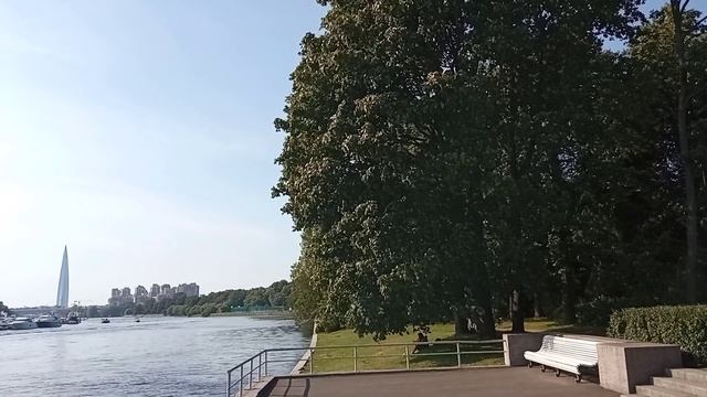 Елагин остров. Пристань. Цены на водные прогулки