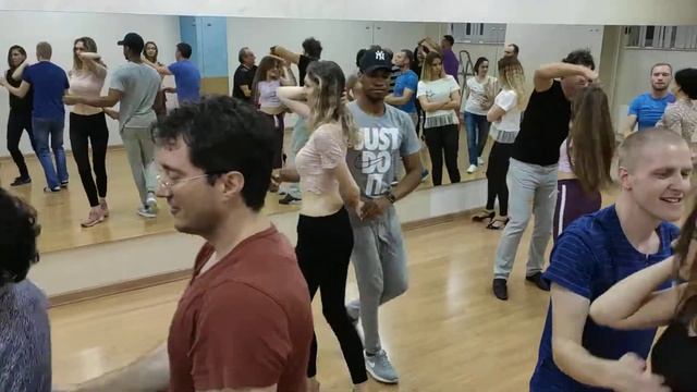 Урок бачаты от Фиделя (Fidel Romero) 24.07.2019 смотреть онлайн