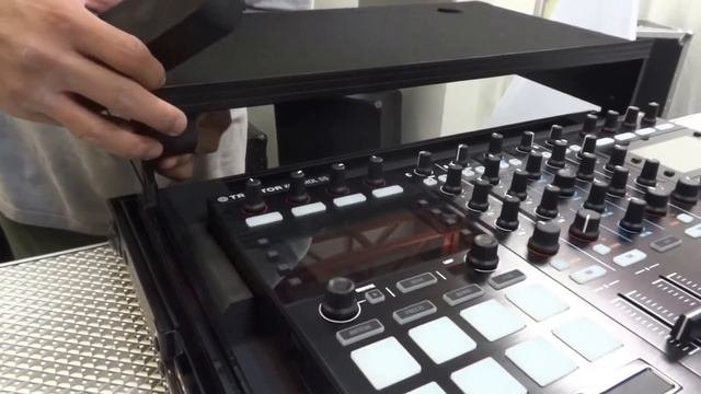 Traktor Kontrol S4 / Traktor Kontrol S5 Low Profile Series Odyssey Cases