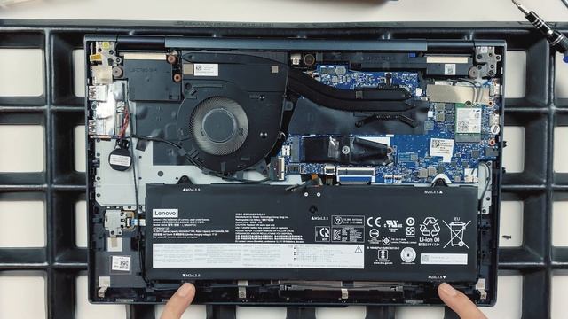 Lenovo Yoga 7-15ITL5 von Innen - RAM, SSD, Akku, Lüfter wechseln смотреть онлайн