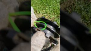 Как намотать леску на триммер. Замена лески. Быстро.