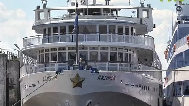 Сызрань принимает теплоходы на швартовку