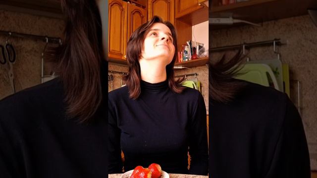Чисто я после учёбы би лайк:            #клубника #еда #кушатьхочется #универ #медицинский #вкусно
