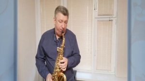 Попурри на темы песен 60-70-х годов, исполняет В. Бабченко (Эстрадно-духовой оркестр)