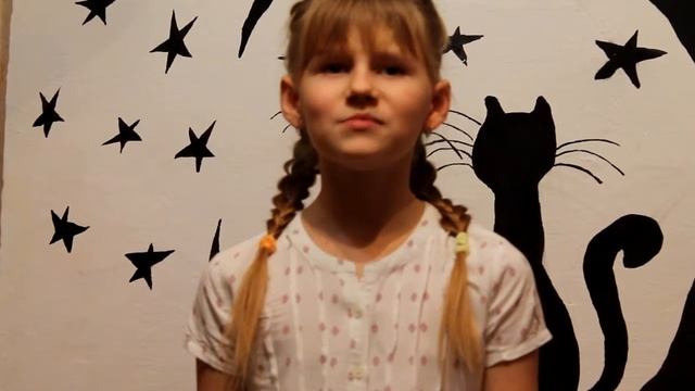 Страна читающая — Елизавета Шпакова читает произведение «Послушайте! » В. В. Маяковского смотреть онлайн